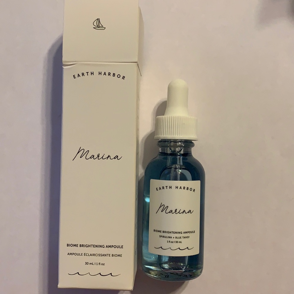 - - Earth Harbor Marina brightening ampoule New